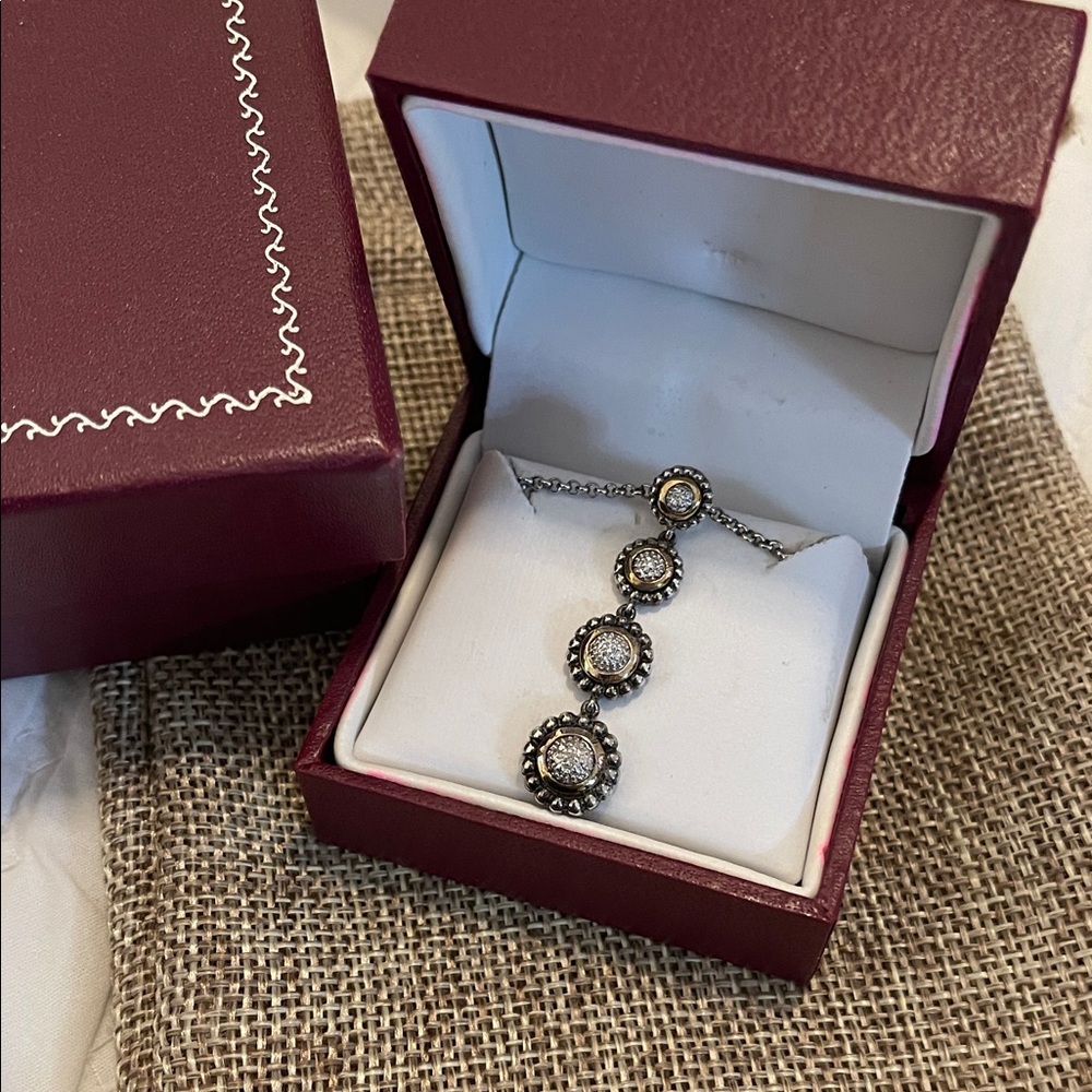 Elegant Silver and Gold Pendant Necklace